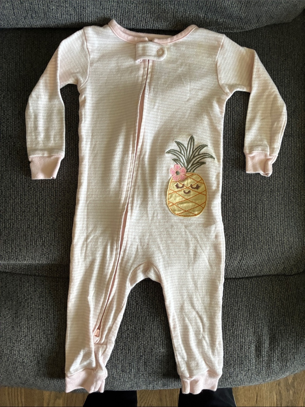 ☀️12M Pineapple Girls Onesie☀️